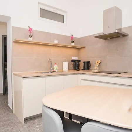 Luxapartment I Sturova アパート コシツェ